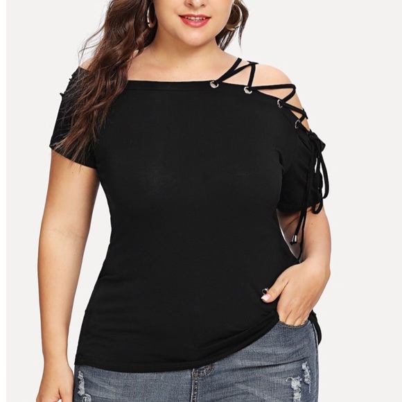 ➕RESTOCKED Lace-up solid tee - Picture 2 of 5